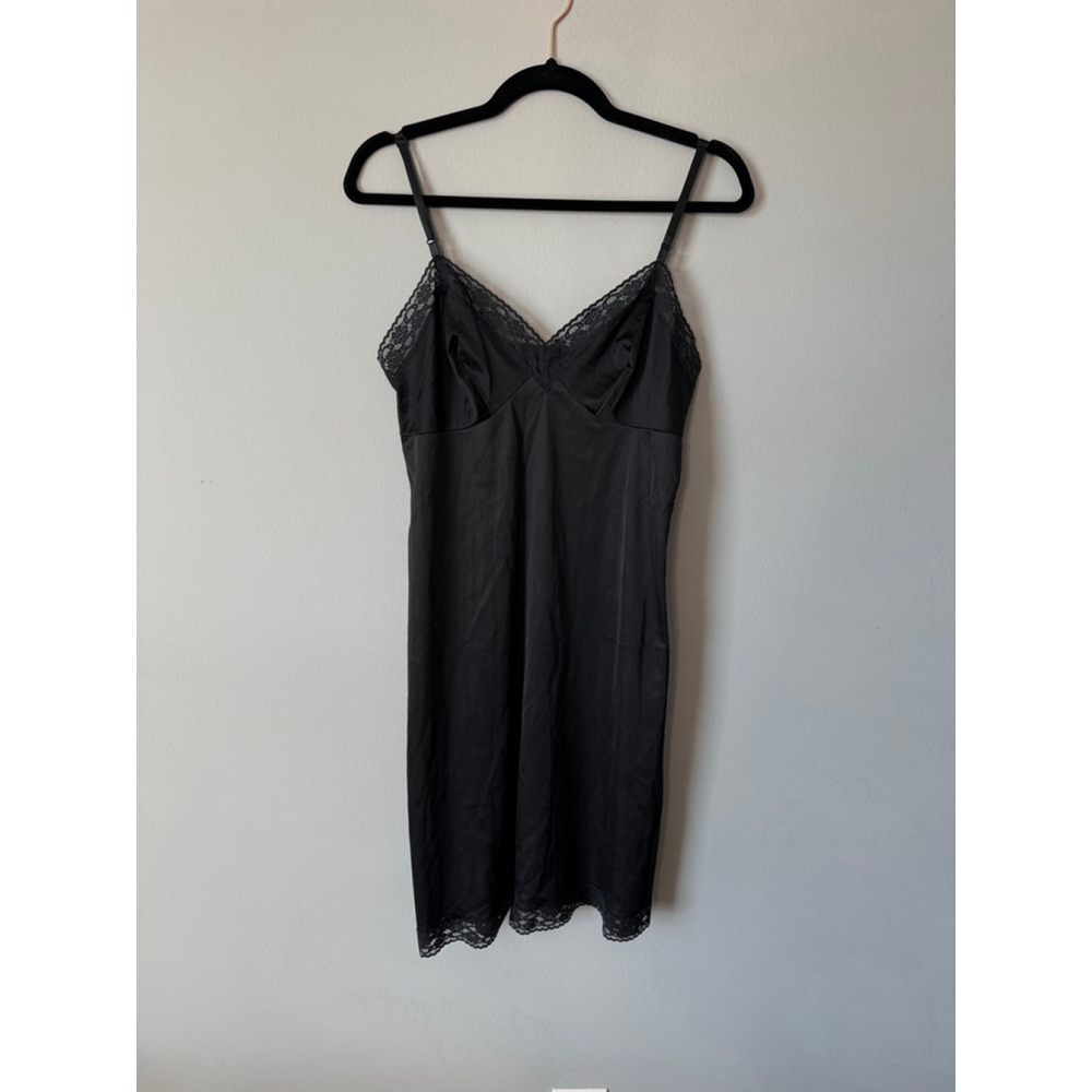 Vanity Fair Vintage 80s Sheer Lace Trim Black Slip Dress Nightie